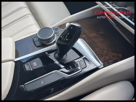 2020 BMW 5-Series - photo 26