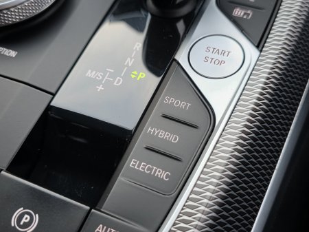 2021 BMW 3-Series - photo 26