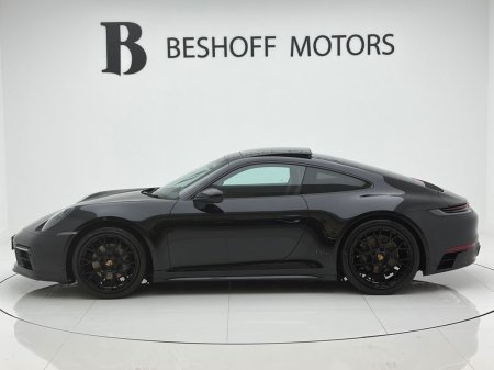 2022 Porsche 911 - photo 2