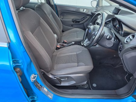2016 Ford Fiesta - photo 19