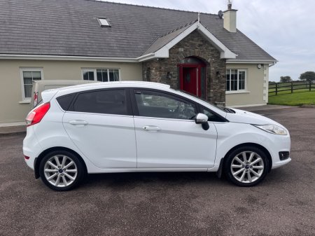 2016 Ford Fiesta - photo 5
