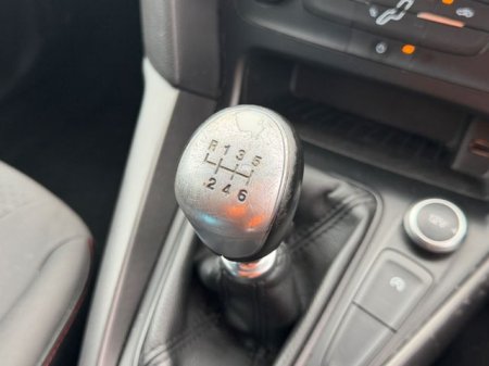 2018 Ford Focus - photo 13