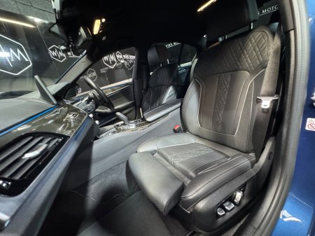 2021 BMW 5-Series - photo 23