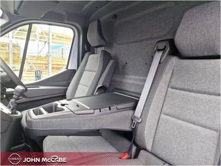 2026 Nissan Interstar - photo 38