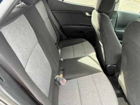 2026 Kia Stonic - photo 8