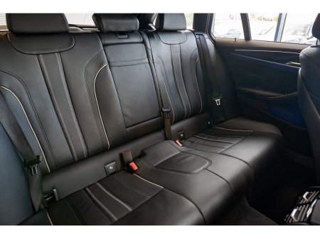 2022 BMW 5-Series - photo 24