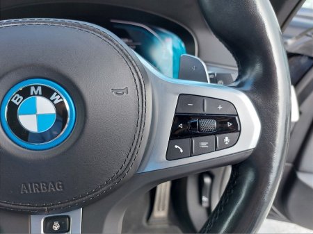 2023 BMW 5-Series - photo 18