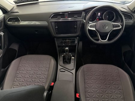 2023 Volkswagen Tiguan - photo 9