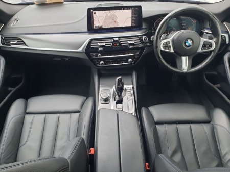 2022 BMW 5-Series - photo 4