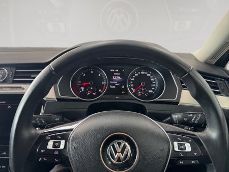 2018 Volkswagen Passat - photo 13