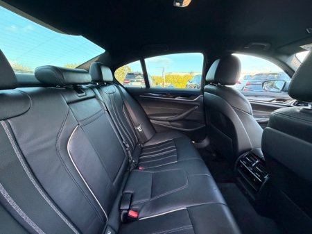 2017 BMW 5-Series - photo 32