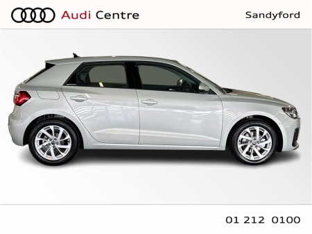 2026 Audi A1 - photo 2