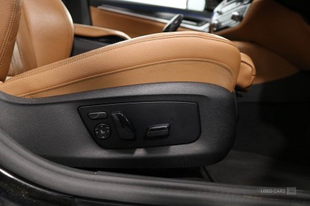 2023 BMW 5-Series - photo 17