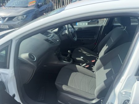 2017 Ford Fiesta - photo 14