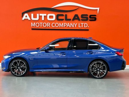 2023 BMW 3-Series - photo 12