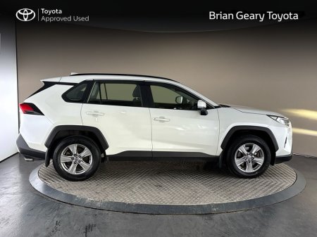 2022 Toyota RAV4 - photo 3