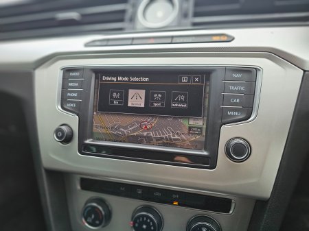 2016 Volkswagen Passat - photo 9