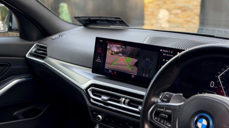2023 BMW 3-Series - photo 12