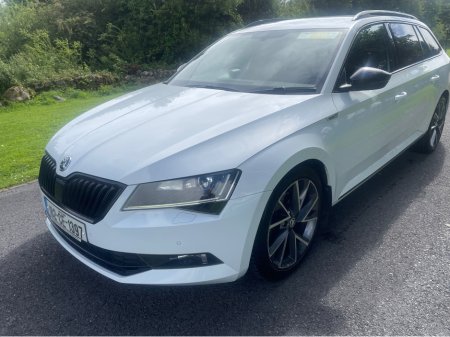 2018 Skoda Superb - photo 2