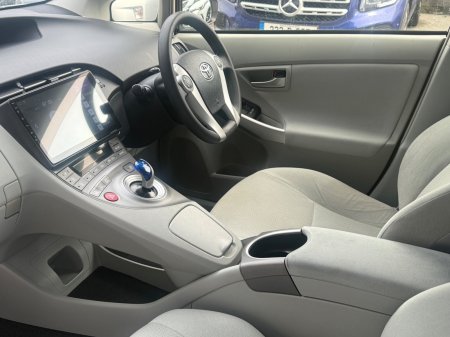 2015 Toyota Prius - photo 10
