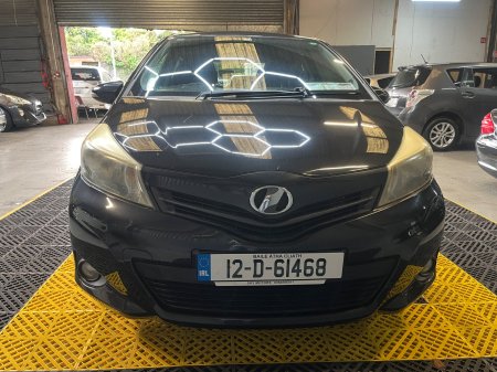 2012 Toyota Vitz - photo 3