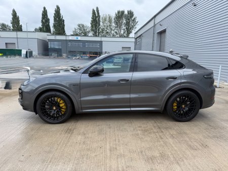 2020 Porsche Cayenne - photo 2