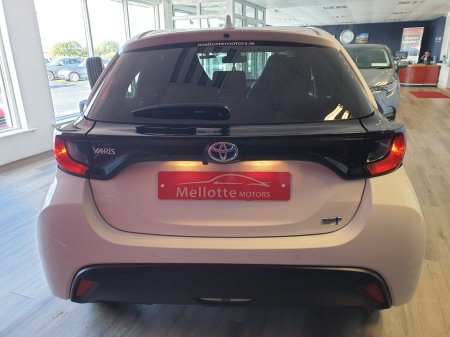 2021 Toyota Yaris - photo 5