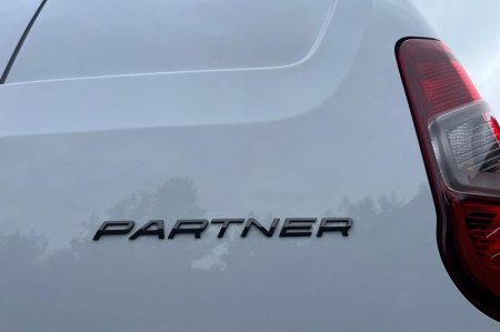 2025 Peugeot Partner - photo 20