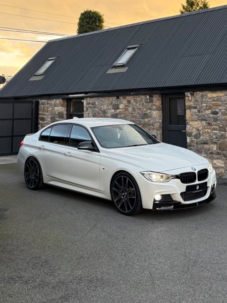 2013 BMW 3-Series 320D M SPORT
