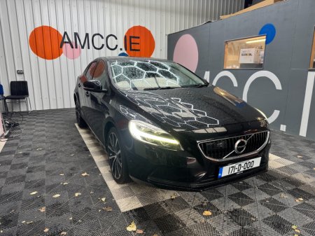 2017 Volvo V40 2017 VOLVO V40 D4 DYNAMIC EDITION 2.0 2.0 AUTOMATIC / CRUISE CONTROL / PARKING CAMERA / ELECTRIC MEM