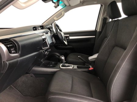 2024 Toyota Hilux - photo 6