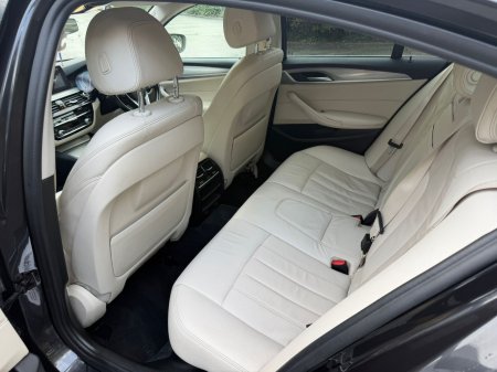 2018 BMW 5-Series - photo 16