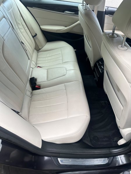 2018 BMW 5-Series - photo 9