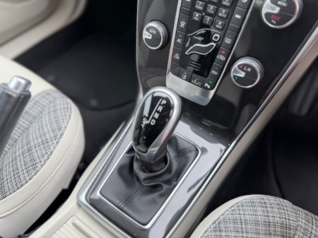 2018 Volvo V40 - photo 31