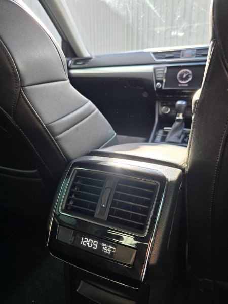 2016 Skoda Superb - photo 25