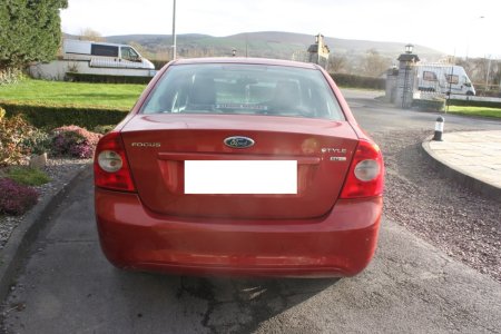 2009 Ford Focus - photo 2