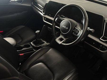 2025 Kia Sportage - photo 13