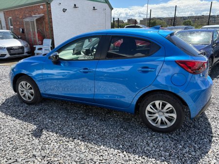 2017 Mazda Demio - photo 7