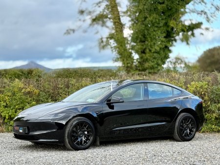 2025 Tesla Model 3 - photo 8