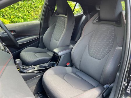 2025 Toyota Corolla - photo 6