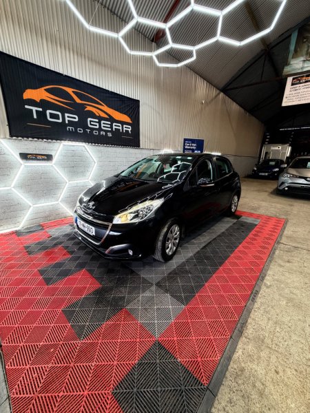 2017 Peugeot 208 - photo 19