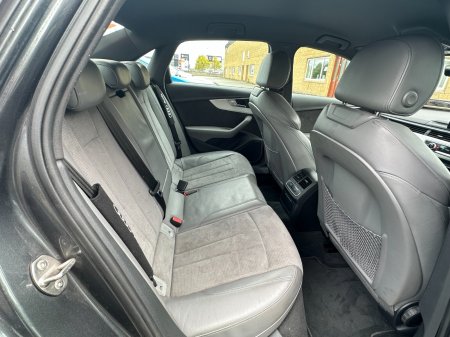 2016 Audi A4 - photo 12