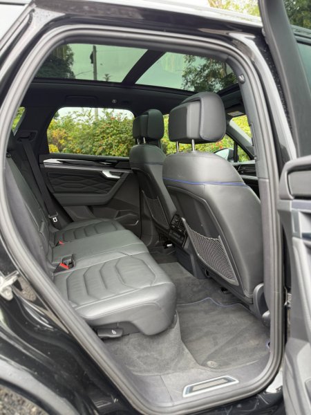 2024 Volkswagen Touareg - photo 45