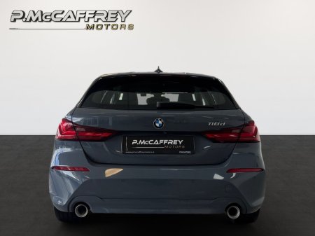 2021 BMW 1-Series - photo 6