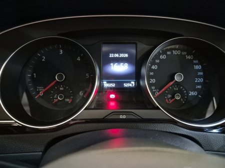 2022 Volkswagen Passat - photo 11