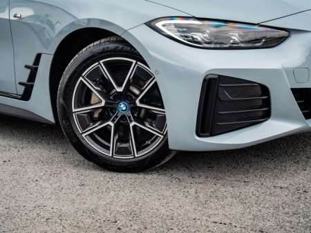 2023 BMW i4 - photo 2