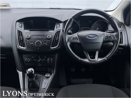 2017 Ford Focus - photo 4