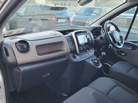 2017 Renault Trafic - photo 12