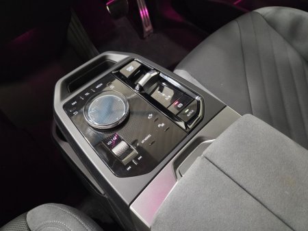 2026 BMW iX - photo 10