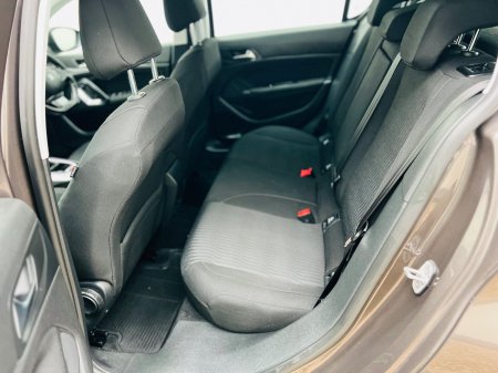 2014 Peugeot 308 - photo 6
